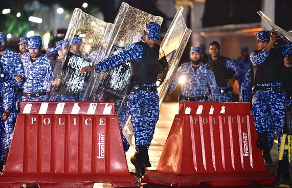 އުޅެނީ އެތެރޭގެ ކަމެއް، ހައްލުކުރާނީ ދިވެހިން:ސަރުކާރު