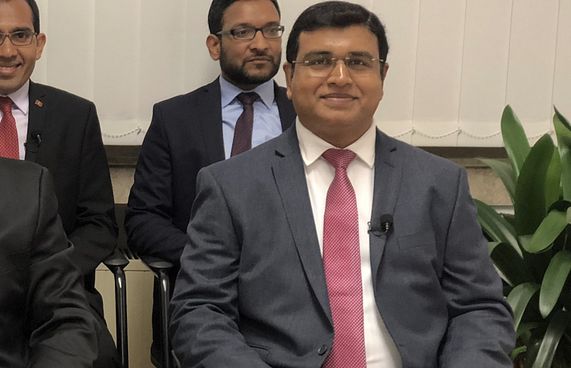 ދީބާޖާގެ ބަދަލު: އަމީން އެދިވައިގަތީ ރައީސް ވިސްނަވަން