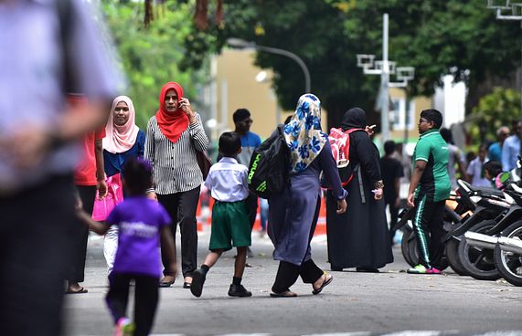 ދަރިވަރުންގެ ކޮނޑުގައި ޑިޕްރެޝަންގެ ބަރު ދަބަހެއް!