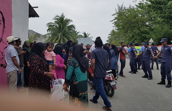 ދީނަށް ފުރައްސާރަ ކުރި މީހާ އަށް ކައުންސެލިން ދެނީ