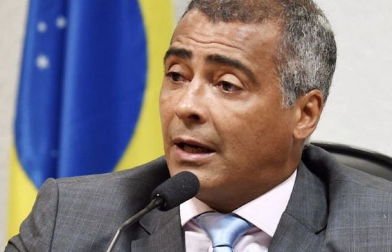 ރިއޯގެ ގަވަރުނަރު ކަމަށް ކުރީގެ ތަރި ރޮމާރިއޯ ވާދަކުރަނީ