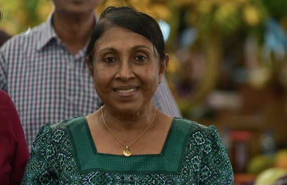 ކުރީގެ ފަސްޓް ލޭޑީ ނަސްރީނާ ކޮވިޑަށް ޕޮޒިޓިވްވެއްޖެ