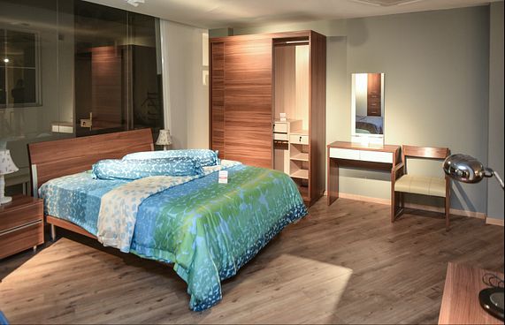 ރެއިންބޯގެ އަހަރީ ސޭލް ފަށައިފި