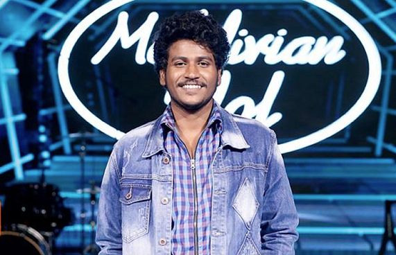 ފުޓްބޯޅަ ލަވަތަކަށް ފަހު ވަކިވާންޖެހުނީ މުނާޒަށް