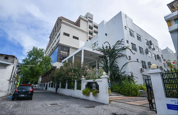 ބައިނަލްއަގުވާމީ އެވޯޑަކަށް އެފްއެޗްޓީއެސް ނޮމިނޭޓްވެއްޖެ