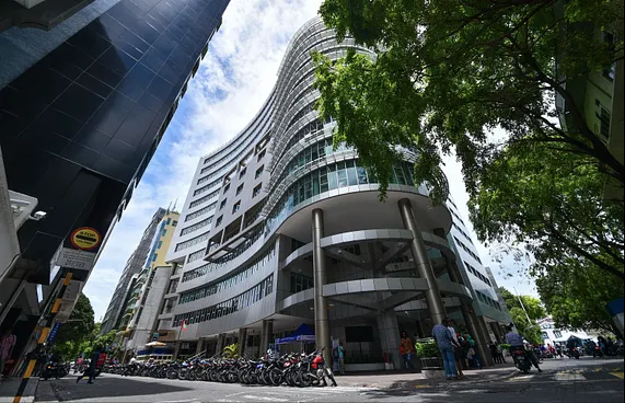 ސަރުކާރާއި ޕްރައިވެޓް އޮފީސްތައް އިންސްޕެކްޓްކުރަނީ