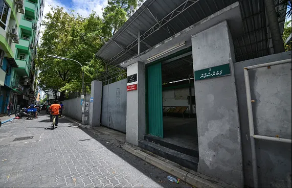 ހުޅުމާލޭ ސަހަރާ މިސްކިތުގެ ބިމަށް މޯޗަރީ ބަދަލުކުރަނީ