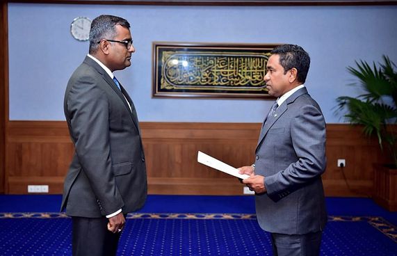 ތައިލެންޑްގައި ހުންނަވާ ދިވެހި ސަފީރަކަށް ނަޝީދު