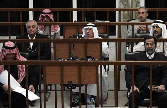 ސައްދާމުގެ ޑިފެންސް މިނިސްޓަރު މިނިވަންކުރެވޭތޯ ބަލަނީ