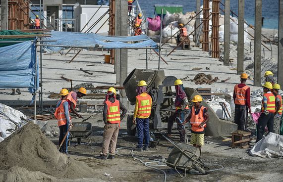 "އަމިއްލައަށް އުފުލުނު" ބަރު ޝީޓެއް ބޮލަށްވެއްޓި މަރު