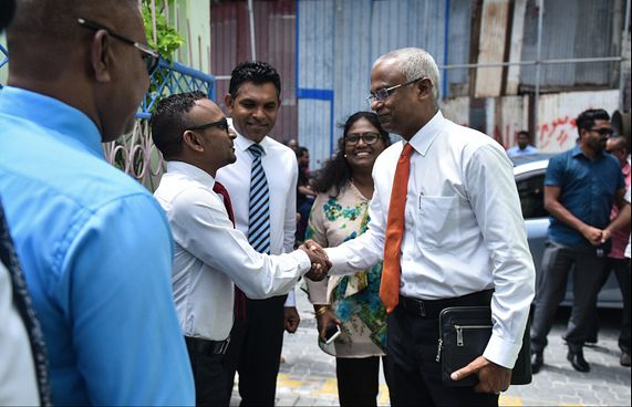 މުސާރައާ އެކު ޒިންމާ ވެސް ވަނީ ބޮޑުވެފައި