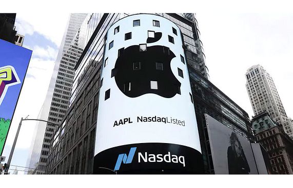 އައިފޯން 10ގެ ނިސްބަތުން އެއް ޓްރިލިއަން ޑޮލަރު