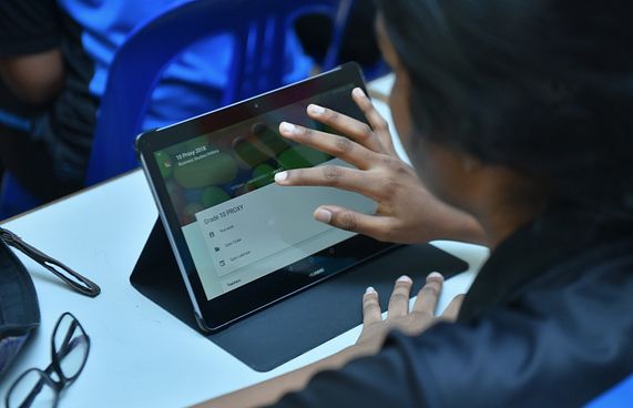 ޓެބްލެޓްތަކާ ގުޅިގެން 23 މިލިއަން ދޭން ޖެހިއްޖެ