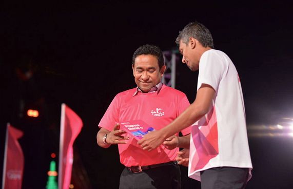 ޕީޕީއެމްގެ މެނިފެސްޓޯ: "އާމްދަނީ ދެ ގުނަ މައްޗަށް"