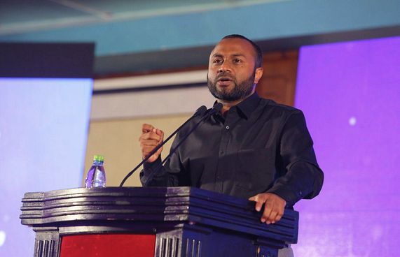 އިދިކޮޅުން ބުނާ ދީނީ ހުރިހާ ކަމެއްވާނީ ފުރިހަމަކޮށްފައި