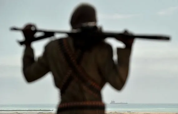 ސޯމާލިއާ ބޭރުން ތެޔޮ ޓޭންކަރެއް ހައިޖެކްކޮށްފި