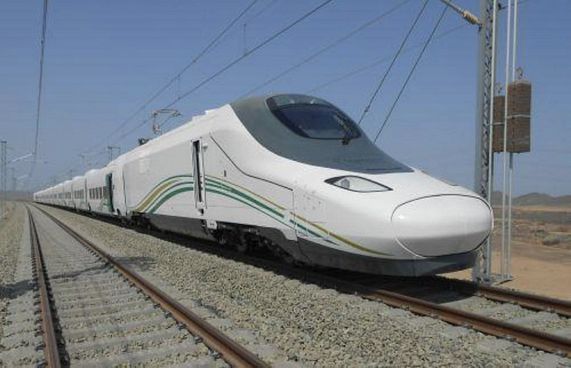 ރޭލު ޑްރައިވަރުކަމަށް ސައޫދީން 28،000 އަންހެނުން