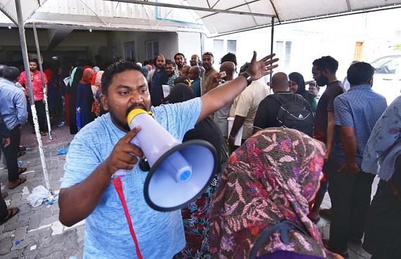 ހަނދަށް ދާން ވައުދު ވާންވީ ތިންއިރު ކޮއްތު ހަމަވީމާ!