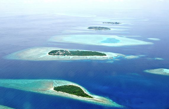 ރިސޯޓް ހަދާ 13 ރަށުން ބިޑް ހުށަހެޅީ ދެ ރަށަށް