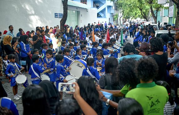 އަމީރު އަހުމަދު ސްކޫލު ބިން 35އަހަރަށް އެޑިއުކޭޝަނަށް