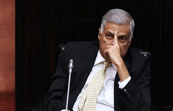 ބޮޑު ވަޒީރުގެ މަގާމުން ރަނިލް އިސްތިއުފާ ދެއްވައިފި