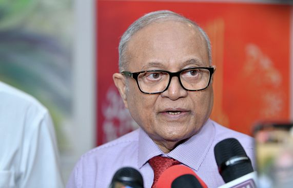 މައުމޫނަށް ލަފާ އަރުވަން 12 ބޭފުޅުންގެ ކޮމެޓީއެއް