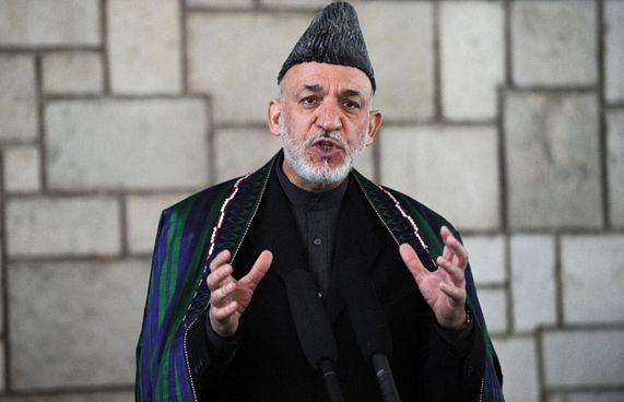 ނިކަމެއްޗަކަށްވީތީ އެހީވި، ރައީސަށް ވީތީ ދިނީ ފުރަގަސް