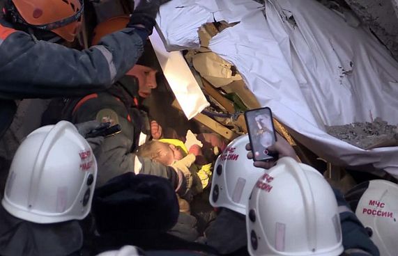 11 މަހުގެ ކުއްޖަކު 30 ގަޑިއިރު ގަދަ ފިނީގައި