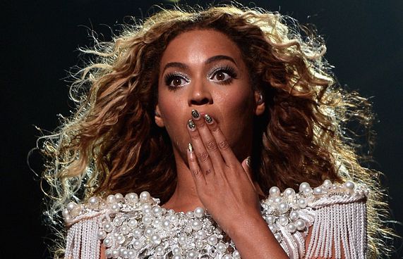 ހަ އަހަރު ފަހުން ބިޔޯންސޭގެ އާ އަލްބަމަށް ތާރީހެއް