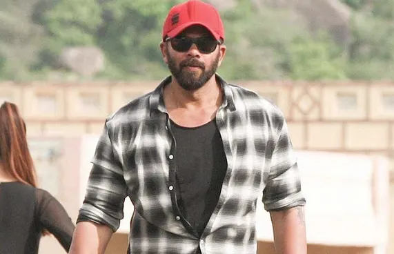 ރޯހިތު ޝެޓީގެ ގެއަށް ހަމަލާދިން މައްސަލައިގައި 11 މީހަކު ހައްޔަރުކޮށްފި