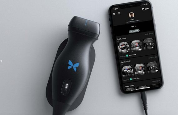 ގޭގައި އަލްޓްރާސައުންޑް ސްކޭން ހެދޭ ޑިވައިސްއެއް