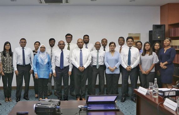 ޖަރުމަނުގައި ހުންނަވާ ސަފީރުގެ ނައިބަކަށް ޖިނާހް