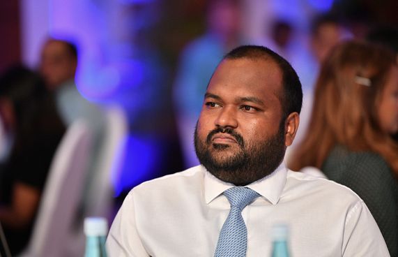 ޖޭޕީގެ ތެރެއަށް "ކަނޑުފޭރޭ" ބަޔަކު ވަދެއްޖެ: އަލީ ވަހީދު