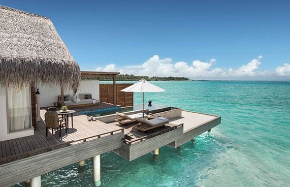 ރިސޯޓެއްގައި އިމާރާތަކުން ވެއްޓި ދިވެއްސަކު މަރުވެއްޖެ