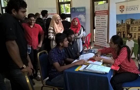 އެޑްލޮކޭޓުން ސްޓަޑީ އެބްރޯޑު ފެއާއެއް ބާއްވަނީ