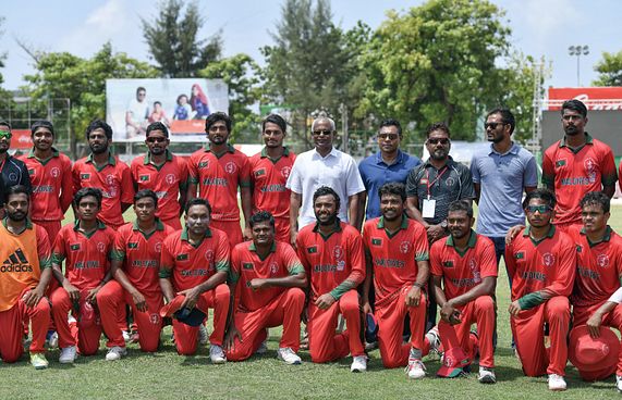 ސީނިއާ ކްރިކެޓް ކުޅުންތެރިންނާ މެދު ބޮޑު ބޭއިންސާފެއް؟