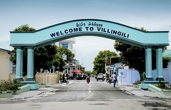 ވިލިނގިލީގައި ކަރަންޓުގައި ޖެހުނު މީހަކަށް ފަރުވާ ދެނީ