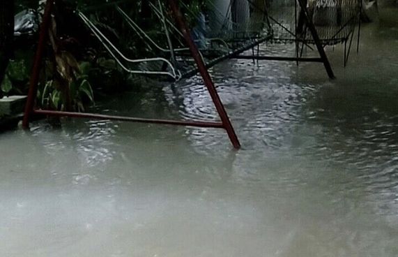 ބޯކޮށް ވާރޭވެހި ތިނަދޫގެ 50 ގެއަކަށް ފެން ވަދެއްޖެ