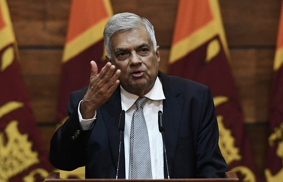 ރަނިލް ރައީސްކަމަށް، ރައްޔިތުން މަގުތަކަށް