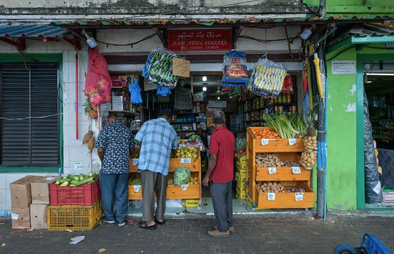 އަތޮޅު ފިހާރަތަކެއް ކުއްޔަށް ދޭން އިއުލާންކޮށްފި