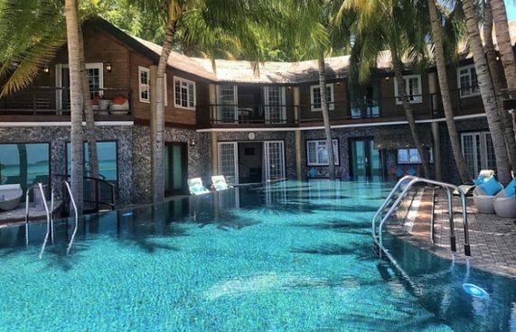 ކިހާ މޯލްޑިވްސްގެ އެންމެ ބޮޑެތި ވިލާތައް ހުޅުވައިފި