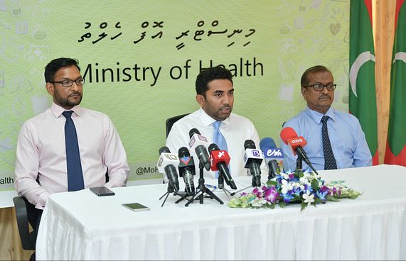 ބޭރު ނަރުހުންނާއި ޑޮކްޓަރުން ހޯދުން ހެލްތަށް އެކަނި