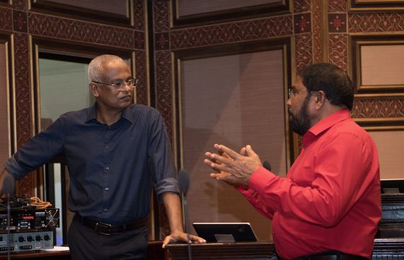 "އެކުގައި ނުތިބެވޭ ނަމަ އެއްބަސްވުން ނިންމަން ޖެހޭނެ"