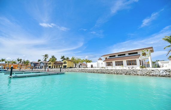 ކްރޮސްރޯޑްސްގެ ފަސް ރަށެއް ވިއްކާލަނީ