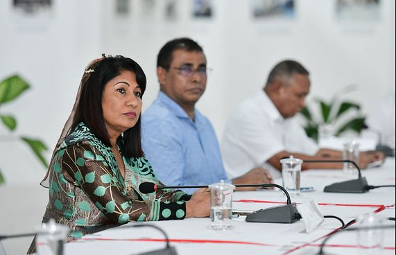ނުފޫޒުގަދަ ލީޑަރެއްގެ އެވޯޑު ޝަކީލާ އަށް ލިބިއްޖެ