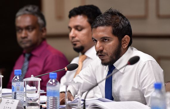 ވާނުވާގައި ތިބޭ މީހުންގެ މައްސަލަ މަޖިލީހަށް