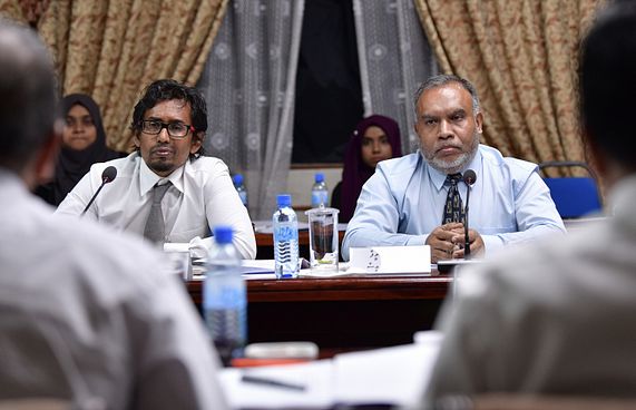 އަރީފު ކޯޓުގެ ދިފާއުގައި، ޖޭއެސްސީ މެމްބަރުން ދެކޮޅު!