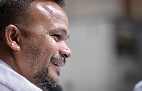 އަލީ ހުސައިންގެ ގަރާރު ރުއްގަހުގެ ހިމާޔަތަށް