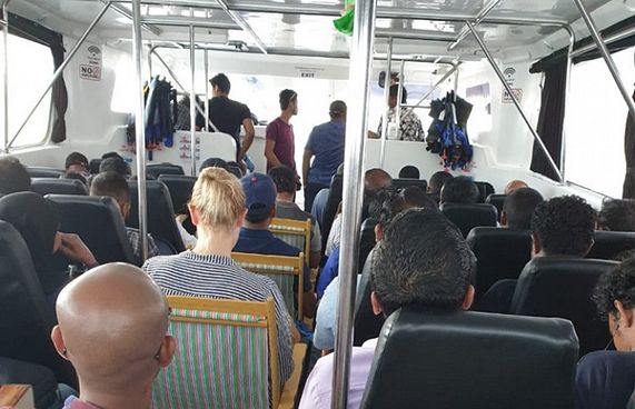 ޖާގައަށް ވުރެ ގިނައިން މީހުން އެރުވި ލޯންޗެއް ހޯދަނީ