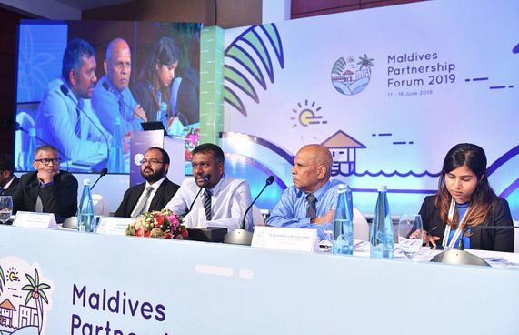 ޔާމީންގެ ދަތުރުފަތުރުގެ ސިޔާސަތު ރަނގަޅު: ފައްޔާޒް